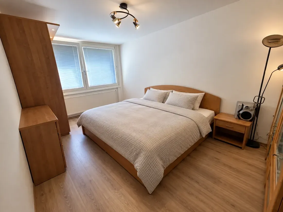 Messie Entrümpelung Hochwolkersdorf – Schlafzimmer nach der Räumung